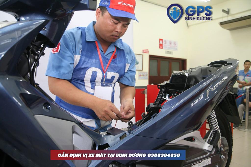 GẮN ĐỊNH VỊ XE MÁY TẠI BÌNH DƯƠNG